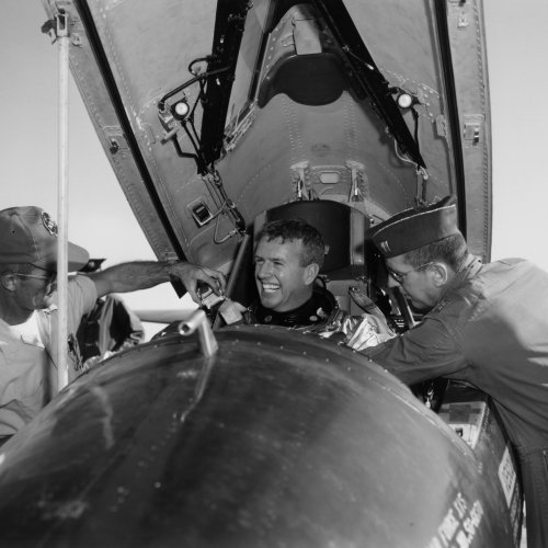 X-1533.jpg