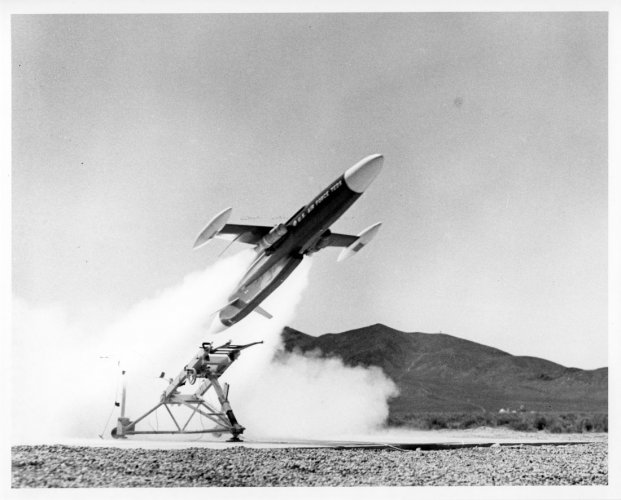 20130215_7453-66-61730 Northrop Ventura NV-130 Tactical Expendable Drone System_SDASM_Flickr_001.jpg