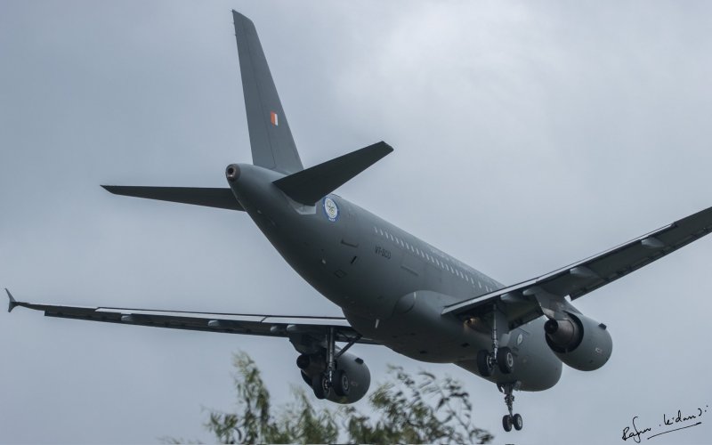 E64s1YJVcAQ-wKJ.jpg
