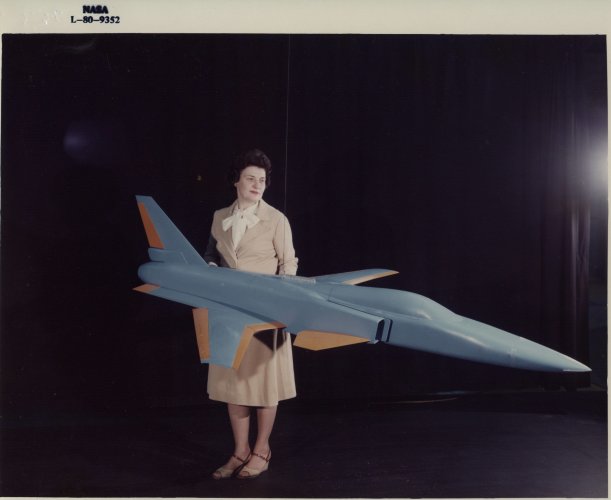 b-22697.jpg
