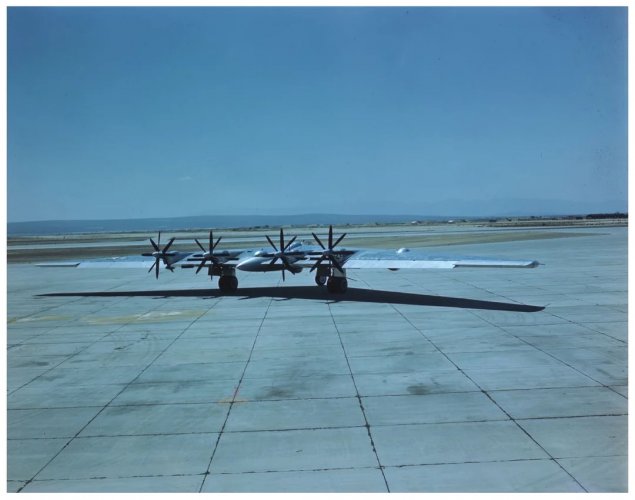 p-61-black-widow-escorts-an-experimental-bomber-1948-v0-nemoha37q5hh1.jpg