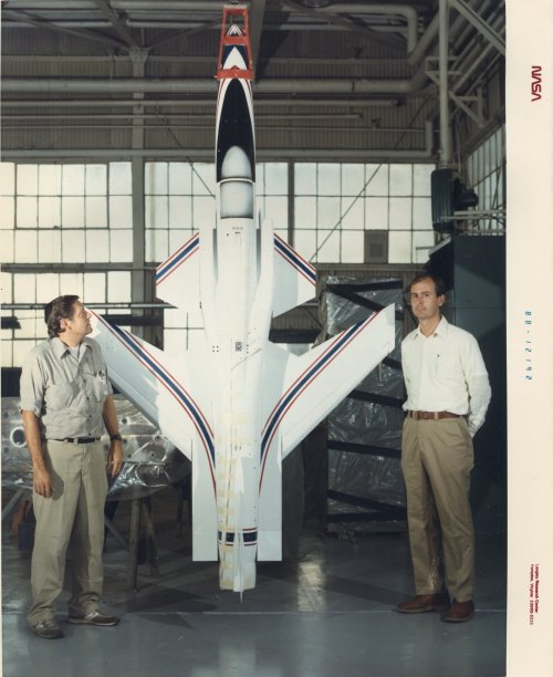 b-22696.jpg