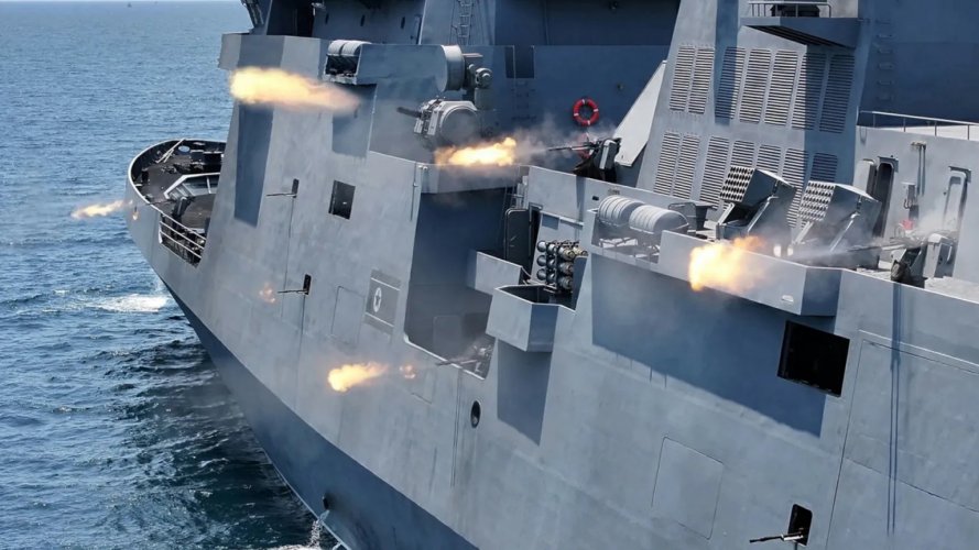 north-korean-frigate-bristles-with-machine-guns.jpg