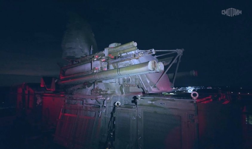 HP3QkDYWUAAK-YW.jpg
