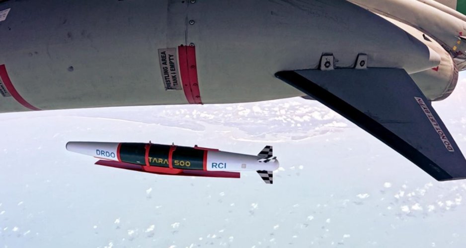 HHxT3lCawAAT2s-.jpg