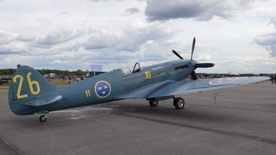 Spitfire PRR XIX in SwAF colours as S31 31026 med res.jpg