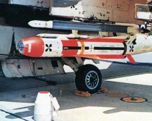 AGM-65_103.jpg