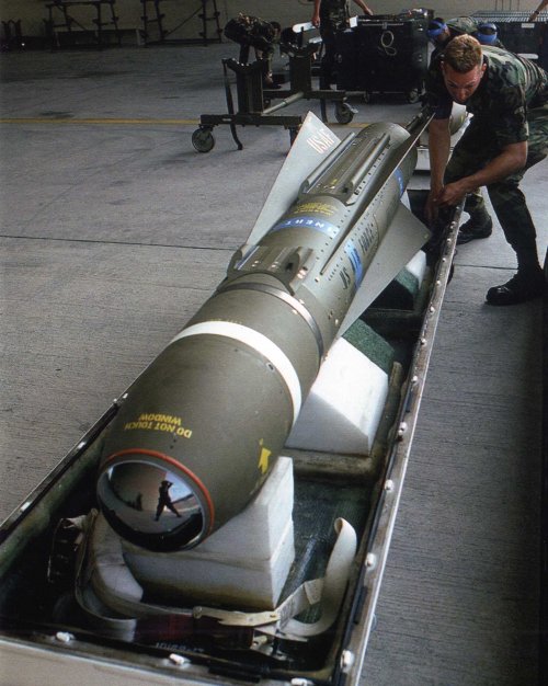 AGM-65_102.jpg