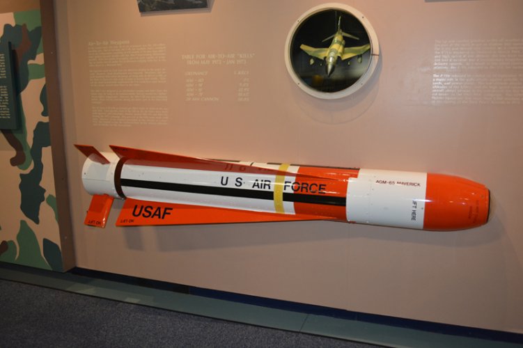 AGM-65 Maverick Eglin.jpg