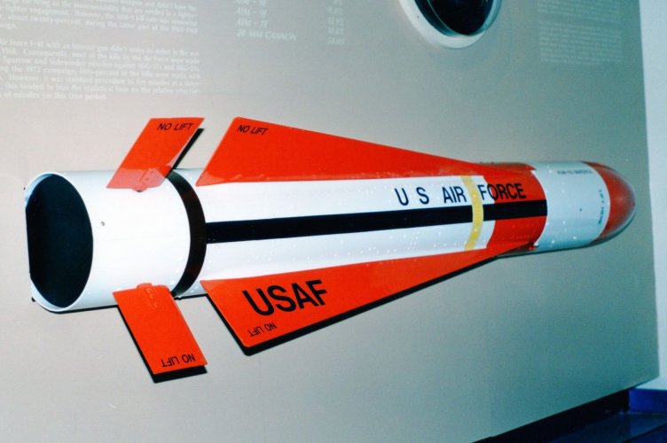 AGM-65 Maverick101.jpg
