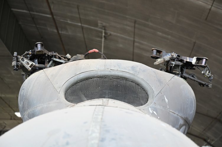 230720-F-IO108-004 - Kellett XR-8 rotor heads.jpeg