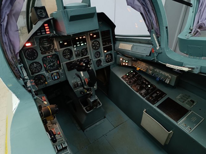 202600905_Yak-41UT_mockup_004.jpg
