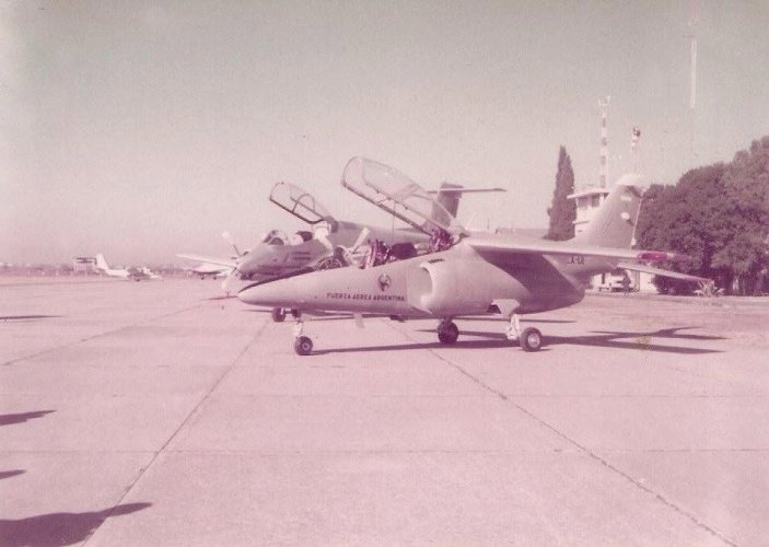HSLhfyRW4AEBagP.jpg