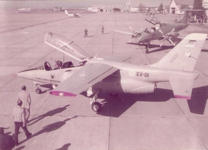 HSLhoMsXQAAjePS.jpg
