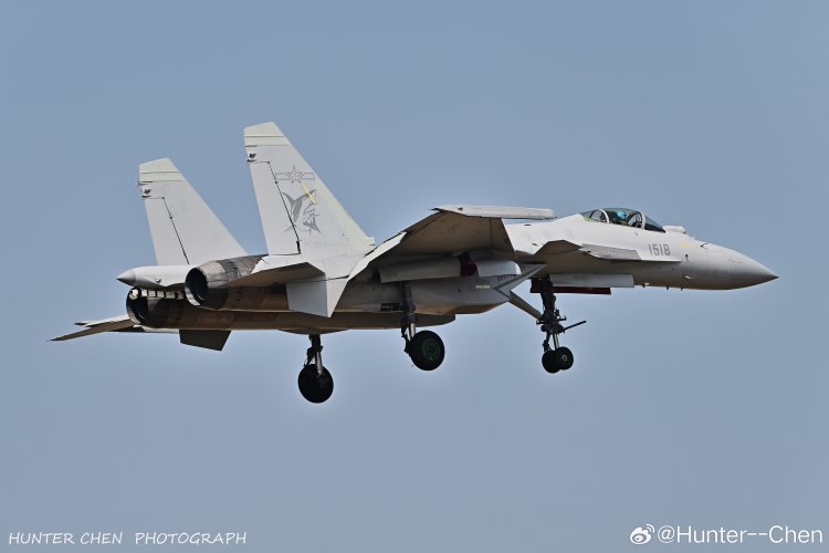 J-15T 1518 cn. 010014 - Zhuhai 2024 - Hunter--Chen - 45.jpg