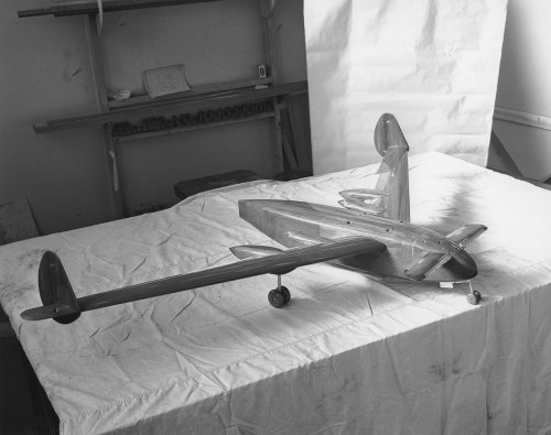 P-274 Wind Tunnel Model CF8341 Jan-11-43.jpg