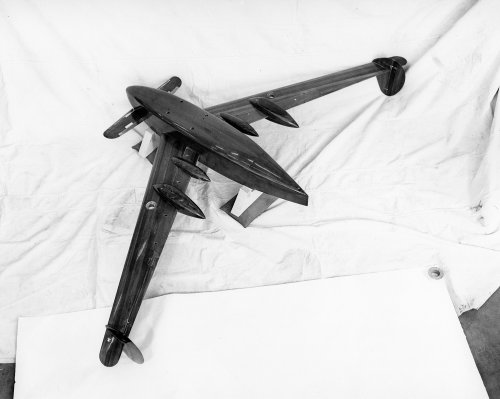 P-274 Wind Tunnel Model CF8629 Feb-20-43.jpg