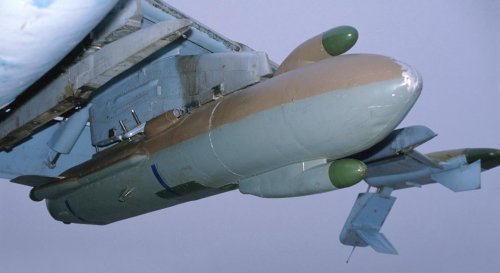 SPS-141 on Su-25, Butowski.JPG