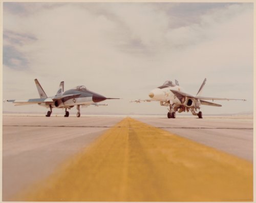 YF-17 and F-18.jpg
