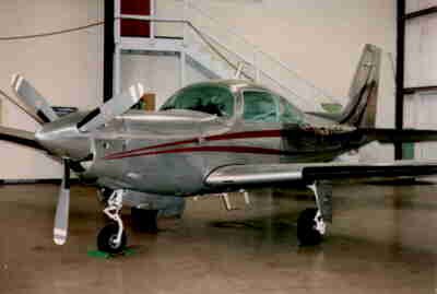 Web I400 in Avionics hangar.jpg