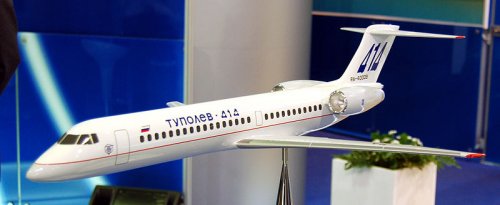 800px-Tupolev_414_maquette_MAKS2009.jpg