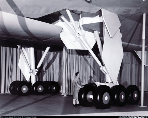 L2000 Landing Gear.jpg