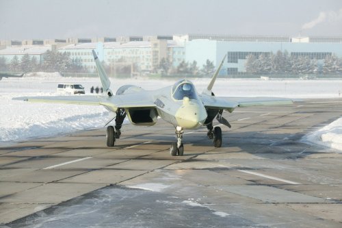 Su PAK FA (T-50) 220.jpg