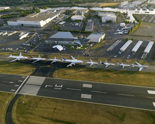 Boeing 777 through 707 in a row.jpg