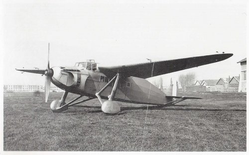 Caproni Ca.146.jpg