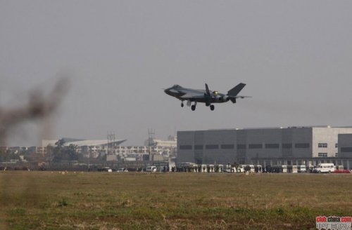 J-20 11.1.11 - 17 landing 2.jpg