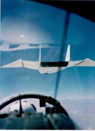 XB-70  with 25 degree droop.jpg