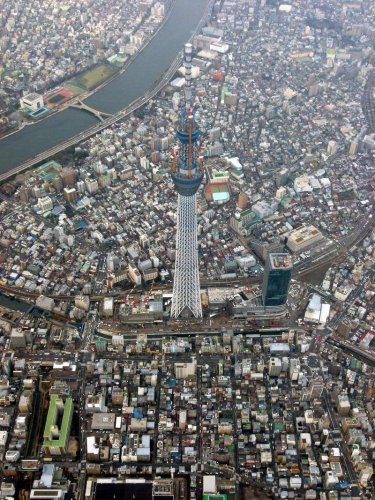 tokyo sky tree 3.jpg