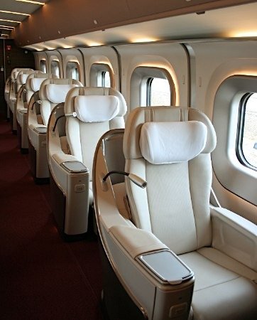 HAYABUSA'S SEATS 2.jpg