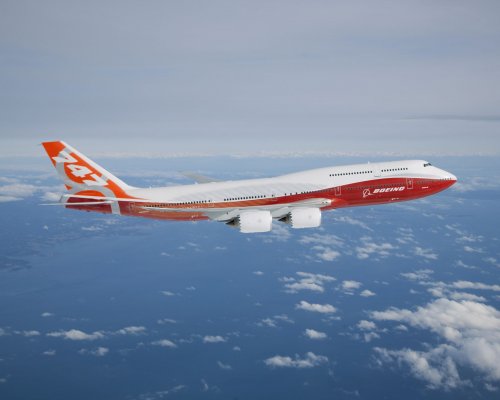 747-8Intercontinental Boeing Media-sm.jpg