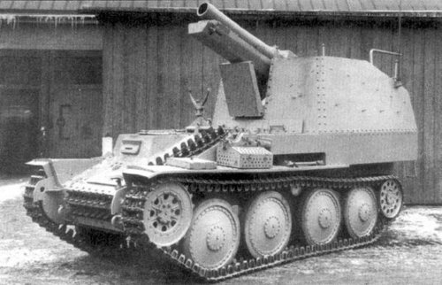 15 cm sIG 33 on the Pz38(t) Chassis (2).jpg