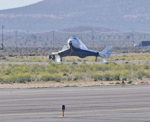 spaceshiptwo-longest-flight-test-landing-april22.jpg