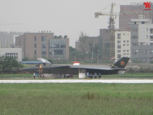 J-20 12.5.11 - 11 fine side view.jpg