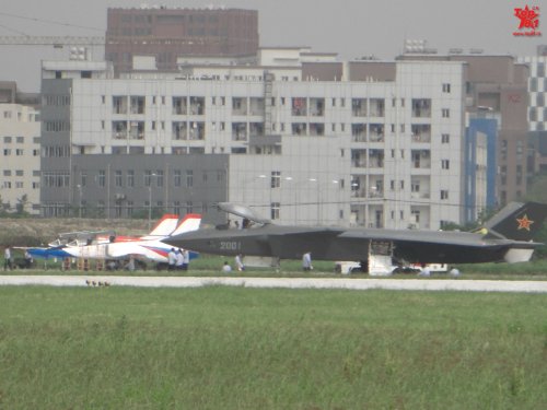 J-20 12.5.11 - 13 fine side view.jpg