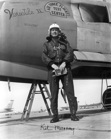 PHOTO XB-43 ET KIT MURRAY.jpg