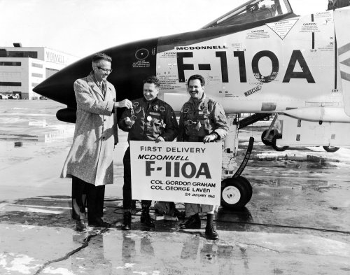 xf-110a-no1-first-delivery-jan-24-62.jpg