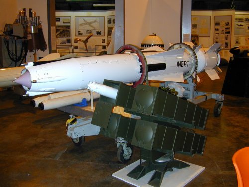 Landdart 4 round launcher.jpg