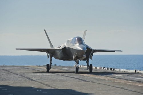 F-35B on WASP - midi.jpg