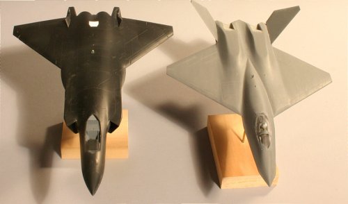 J-20 and YF-23.jpg