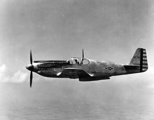 XP-51 41-039.jpg