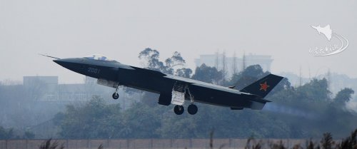 J-20 4.2.12 - 05 take-off.jpg