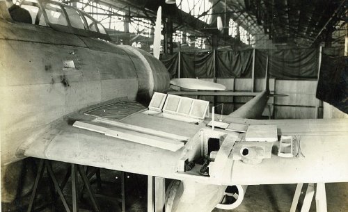 Ki-94-1 wing.jpg