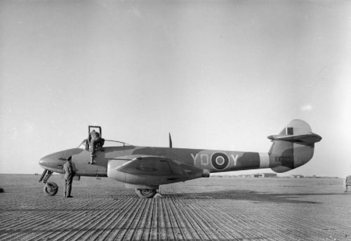 gloster meteor I of 616sqdn at Manston.jpg