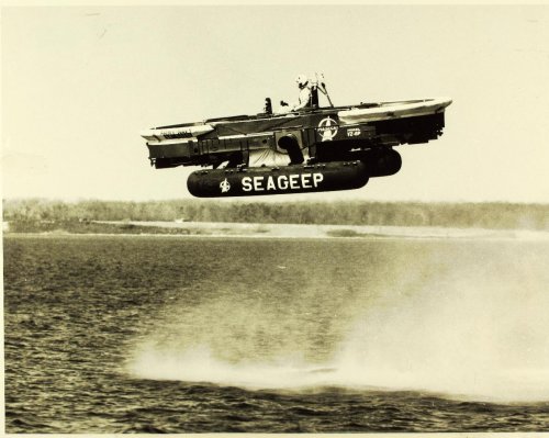 SEAGEEP first flight on 18 Sept 1961 over water.jpg