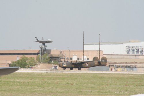 b-24-f-35-107w-1.jpg