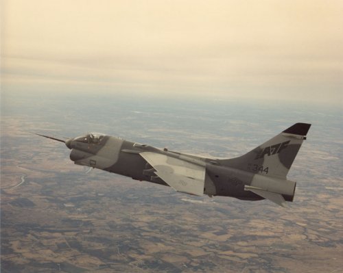 xYA-7F 71-x344 in flight.jpg